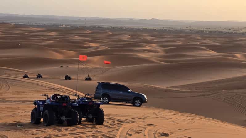 Depuis Casablanca : circuit de 6 jours dans les montagnes et le désert du Maroc - dromadaire