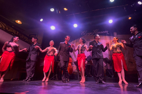 Buenos Aires: El Viejo Almacén tangoshowVIP tangoshow en diner zonder vervoer