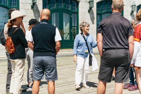Vieille ville de Québec : visite à pied complète de 2 hVisite guidée privée en anglais ou français