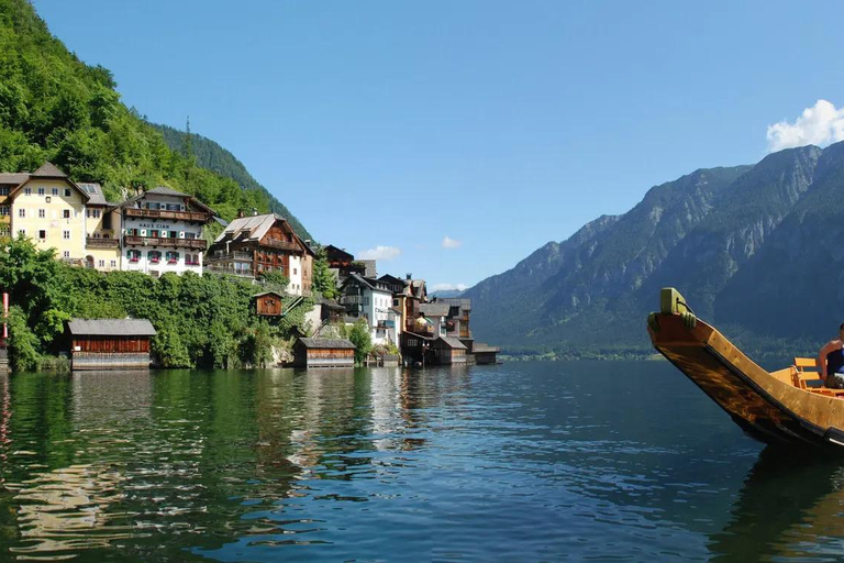 Från Wien: Dagsutflykt till Hallstatt och Salzburg &amp; båtturDelad tur