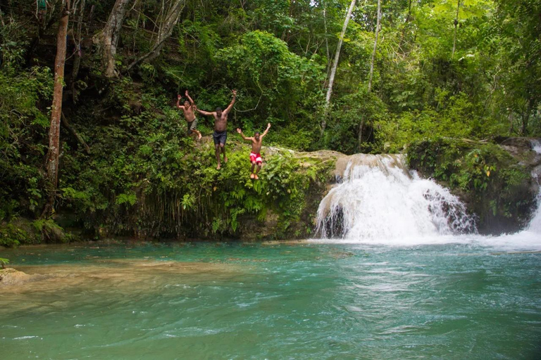 Magic Waterfalls Tour from Huatulco Magical waterfalls tour from Huatulco