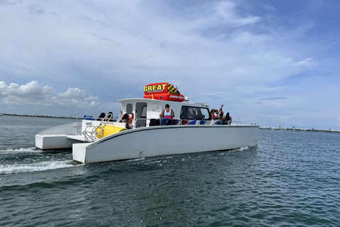 Miami : Croisière aventure avec Jetski, Tubing et boissonsForfait pour 8 personnes : Tour avec essence et frais de port de plaisance