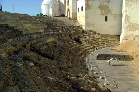 Cádiz: Guided Tour of the Casa del Obispo and the Roman Theater Cádiz: Guided Tour of the Bishop's House and the Roman Theater