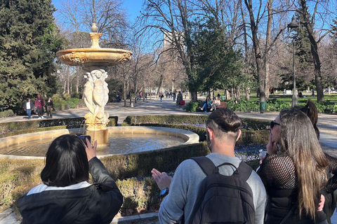 Madrid: Retiro Park Deluxe with Hidden Stories Small Group El Retiro Tour + Rum Tasting