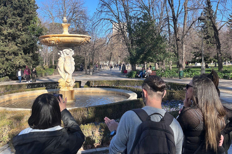 Madrid: Retiro Park Deluxe with Hidden Stories Small Group El Retiro Tour + Rum Tasting