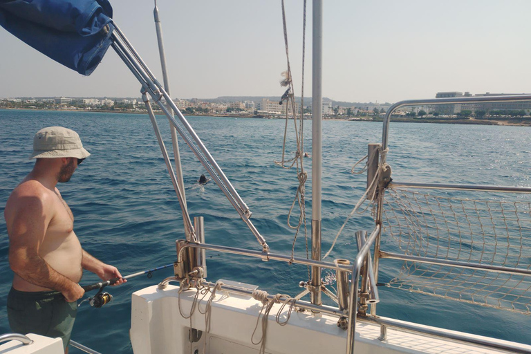 Protaras: Private Boat Tour with Fishing Protaras: Private Boat Tour including fun Fishing (2 hours)