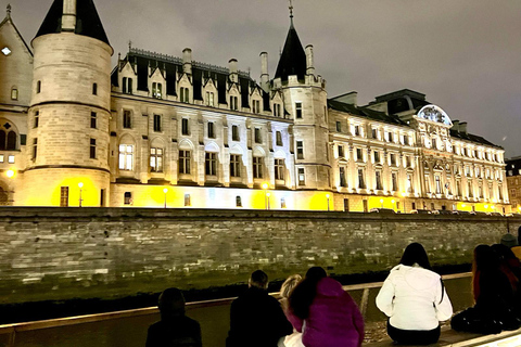 Paris : Croisière nocturne sur la Seine avec dégustation de gaufresParis : croisière nocturne sur la Seine avec dégustation de gaufre