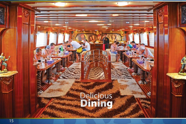 Marsa Alam: Pirates Premium Boat do zatoki żółwi z lunchem