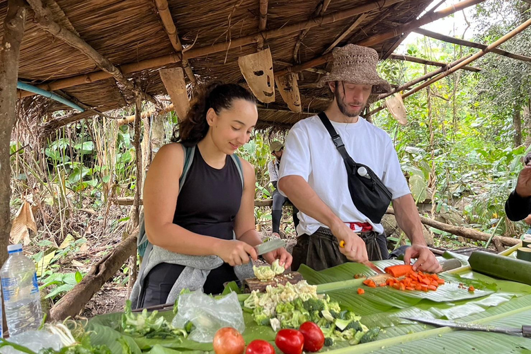 Chiang Rai: Jungle Adventure-Group Trekking & Bamboo Cooking