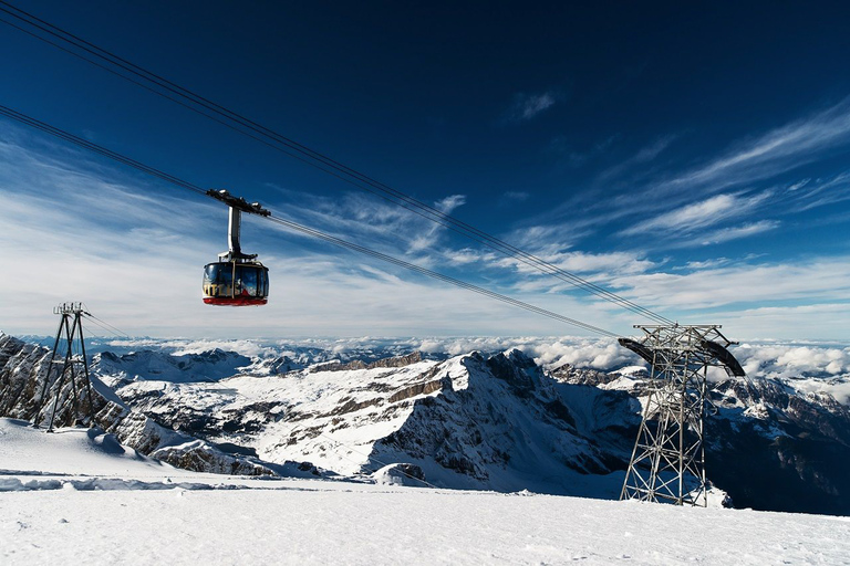 Da Zurigo: Escursione di un giorno sul Monte Titlis con avventura sulla neveTitlis Mountain Snow Adventure: tour di un giorno da Zurigo