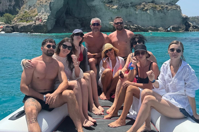 Tropea: Essence of the Coast of the Gods Boat Tour Max. 12 people