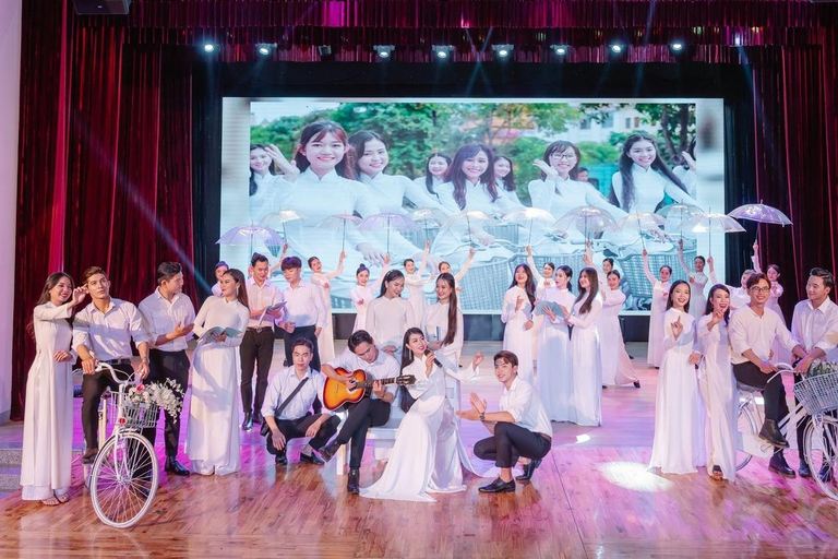 Da Nang : Spectacle d&#039;élégance traditionnelle vietnamienne Ao Dai