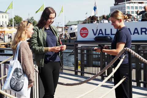 Helsingfors: Vallisaari Fortress Island färjebiljett