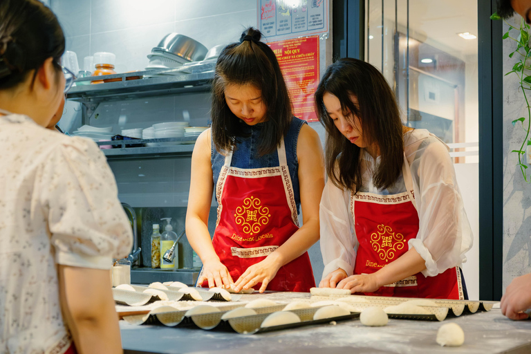 河内面包烘焙和咖啡冲泡课：法国传统Join-in: Hanoi Banh Mi Baking &amp; Coffee Brewing Class