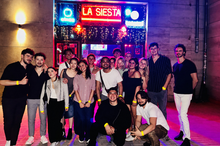 Premium Pub Crawl & Ruin Bars – Free Shots & VIP Entry Club