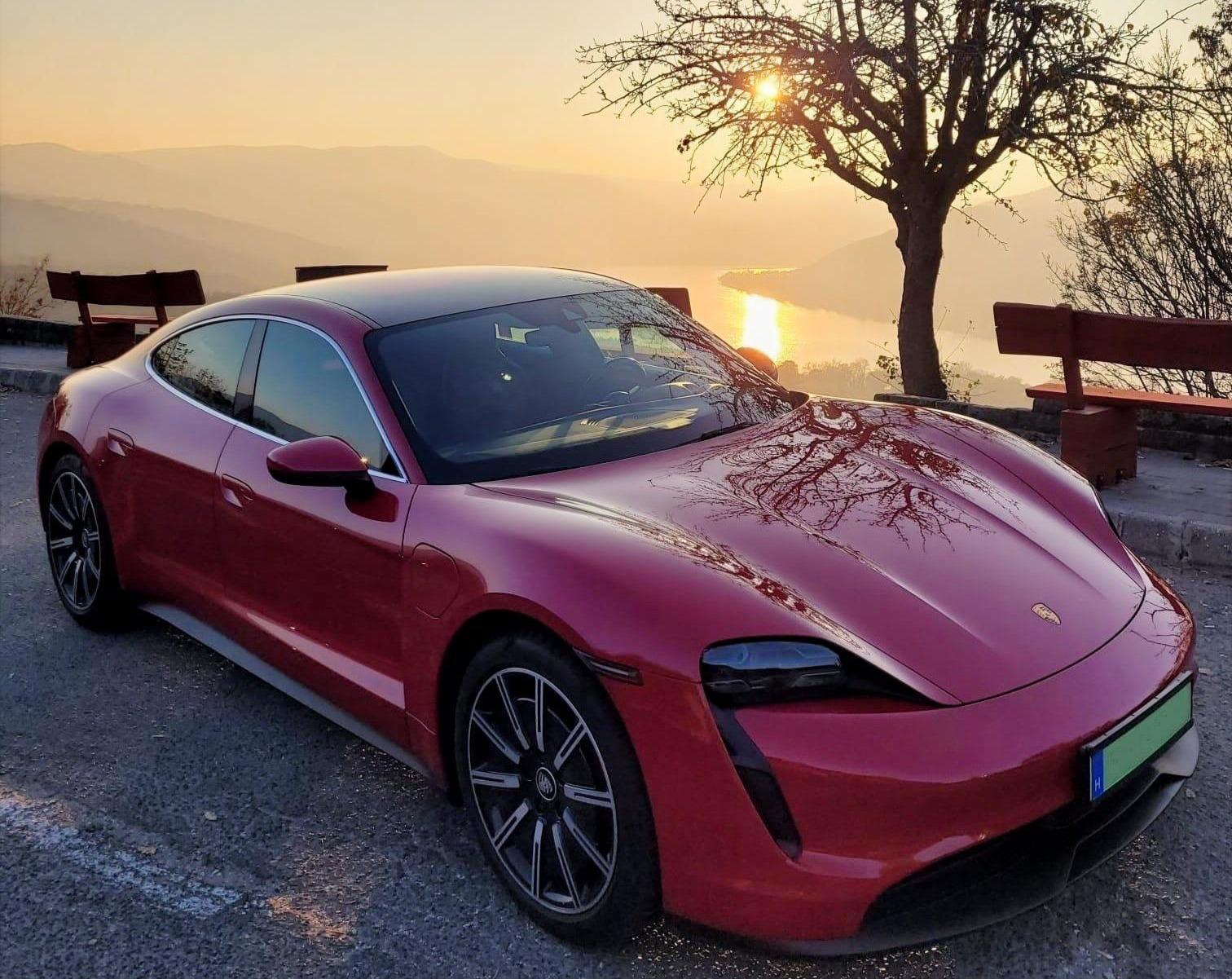 Budapest: Königliches Donauknie, Luxusausflug mit dem Porsche Taycan