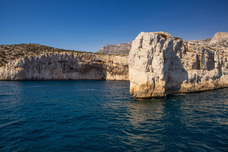 Vanuit Bandol: Bezoek de 13 calanques van Cassis &amp; Marseille