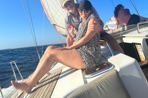 Spektakularna półdniowa żegluga - wyspa Sal, Wyspy Zielonego PrzylądkaPółdniowa wycieczka pod żaglami