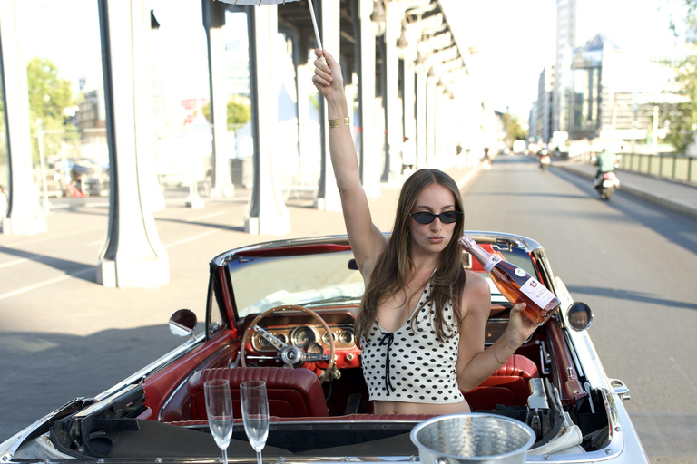 Paris: Vintage Mustang Tour & Local Guide with Hotel Pickup Paris Highlights | 1-Hour Mustang Express Tour