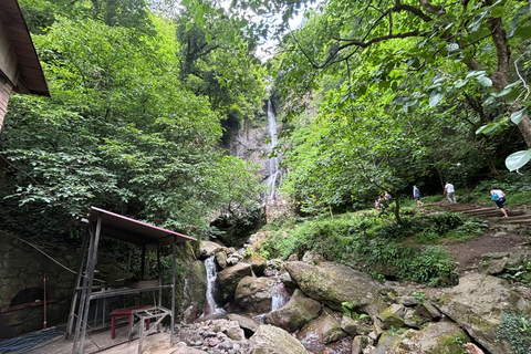 Visite d&#039;une jounée de Batumi aux chutes d&#039;eau