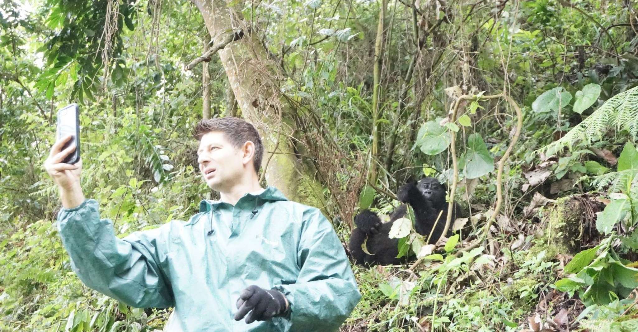 Ouganda, 5 jours de randonnée de gorille et d'expérience du lac Bunyonyi - Housity