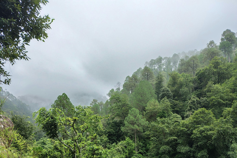 Nepal: aventura de 8 días con rafting, estancia monástica y senderismo