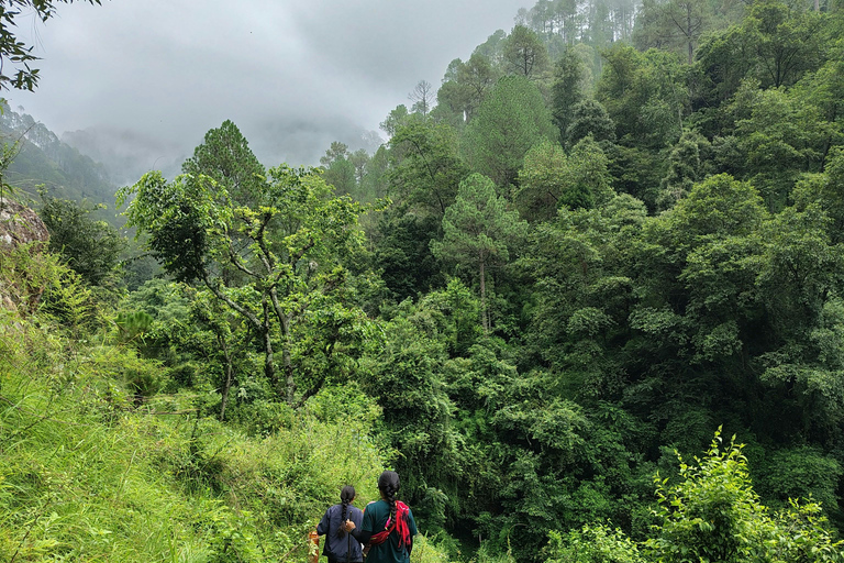 Nepal: aventura de 8 días con rafting, estancia monástica y senderismo