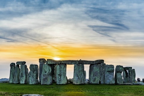 Z Londynu: jednodniowa wycieczka do Stonehenge i Bath z tajnym miejscemWycieczka grupowa do Stonehenge i Bath z London Eye