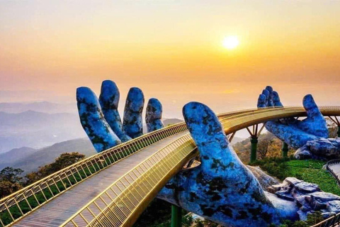 Da Nang: Roundtrip transfer to Ba Na Hills and Golden Bridge Hotel Da Nang => Bana hills 1 way