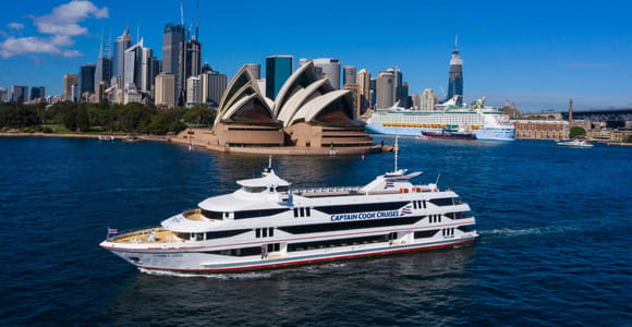 Sydney: Premium a la carte Lunch Cruise