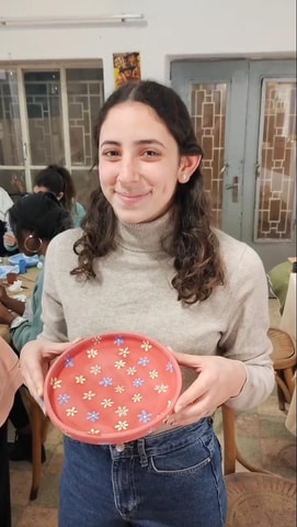Amman: Pottery Painting Workshop with Drinks and Snacks
