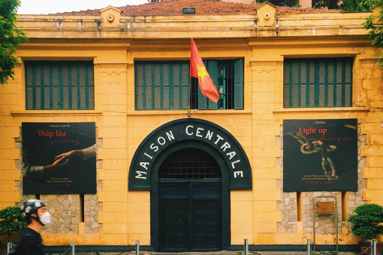 Hanói: Museu dos restos da guerra do Vietname e rua do comboio local