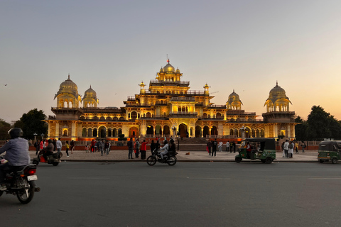 Jaipur: Tour noturno de Tuk-Tuk com um motorista local amigávelTuk-Tuk noturno