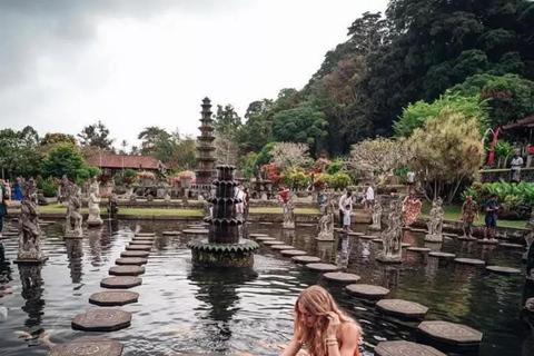 Exclusive Bali: Heaven's Gate, Tirta Gangga & Epic Swing