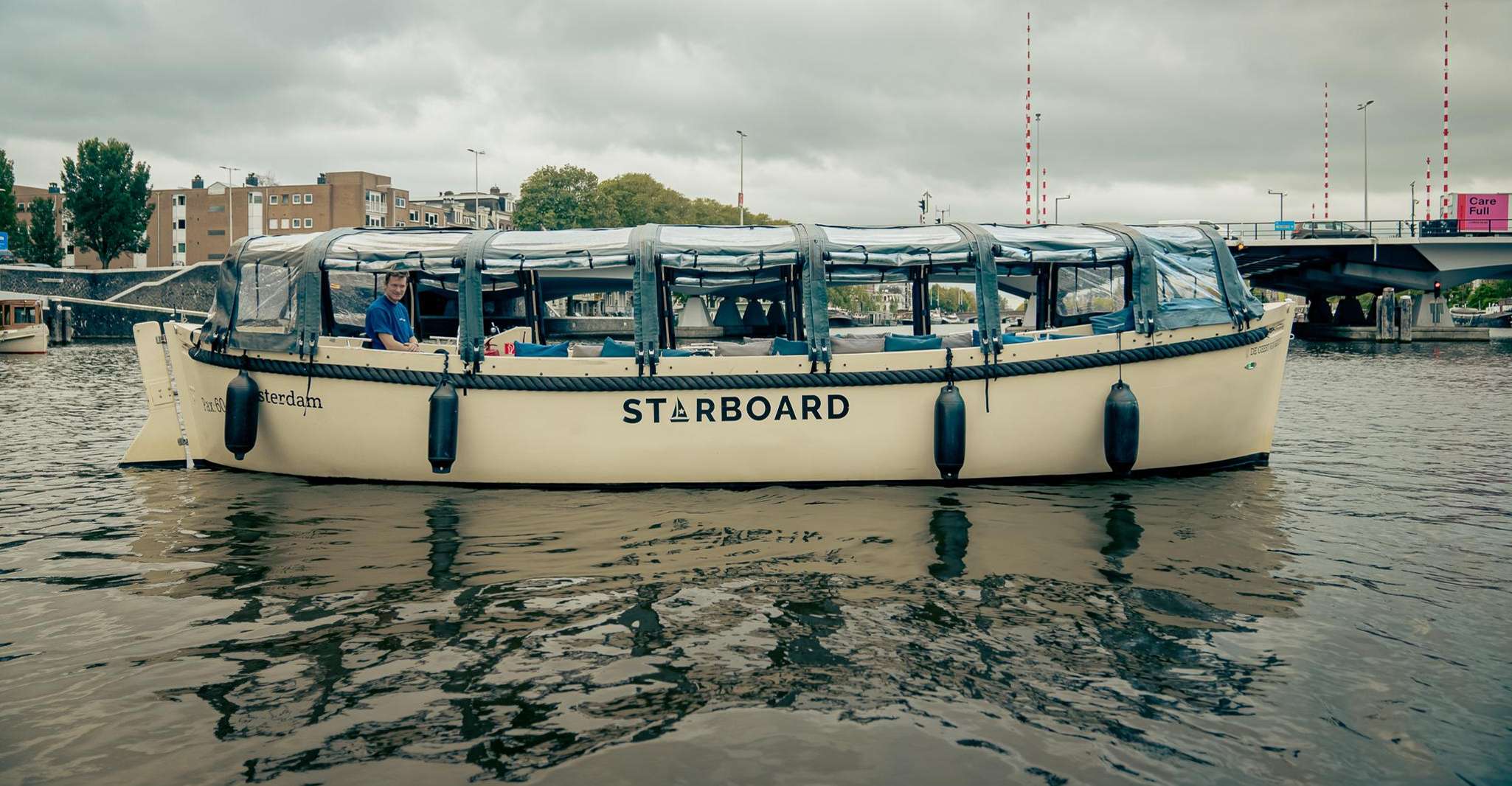 Amsterdam, crucero de alcohol cubierto con bebidas ilimitadas - Hizvo