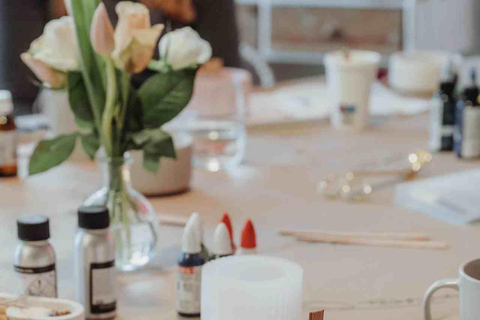 Leipzig: Scented Candle Workshop with Snacks and Drinks