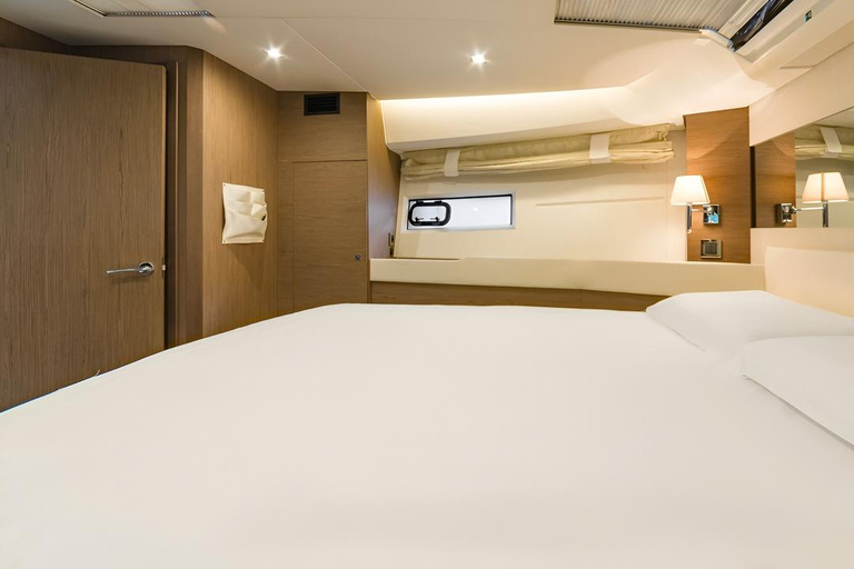 Da Nang Night River Cruise with Dinner & Dragon Bridge Dinner On Cruise With Shared Table & Without Pick-Up