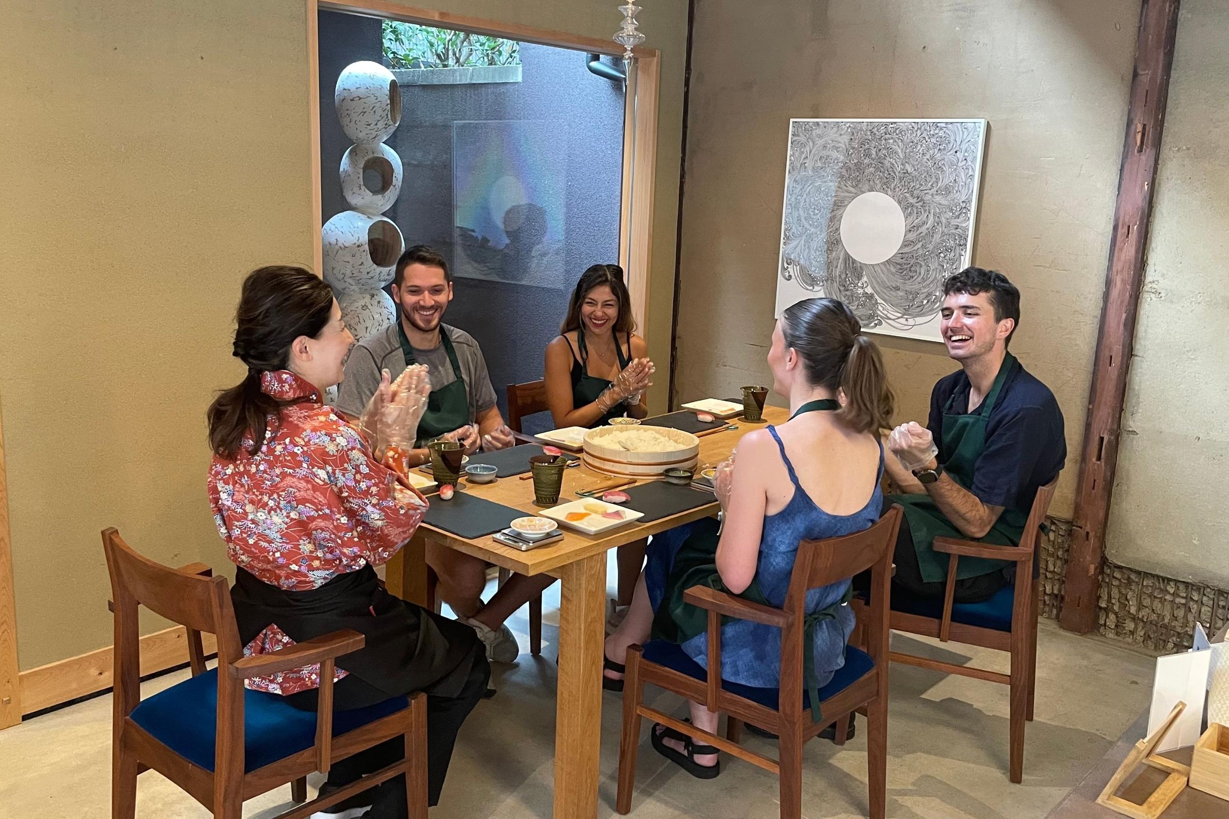 Kyoto: Authentischer Sushi-Workshop in Kleingruppen
