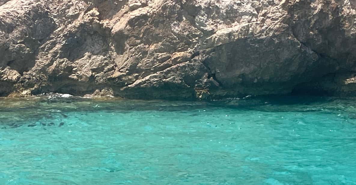 Afbeelding 10 van Vanuit Marsala: luxe privétours per boot naar Favignana en Levanzo