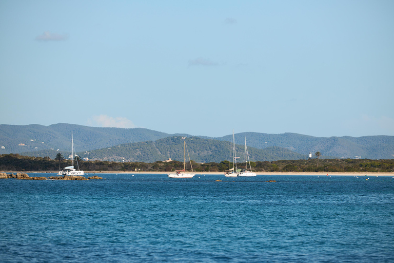 Ibiza: Formentera Boat Trip with Food, Drinks, & Bike Tour All- Inclusive Boat&Bike Tour in Formentera I Origin Edition