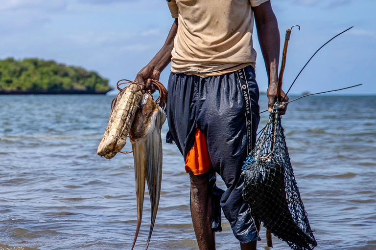 Diani: Wasini Insel, Schnorcheln &amp; Shimoni Sklavenhöhlen Tour