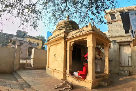 Varanasi: Heritage Walk with Unraveling Varanasi's History