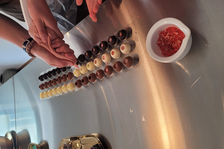 Munich: Exclusive Chocolate Workshop at Chocolate Studio FERI