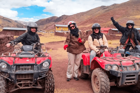 Tour in ATV nella Montagna dell&#039;Arcobaleno e nella Valle Rossa con ciboCusco: Tour in ATV nella Valle Rossa e nella Montagna Arcobaleno