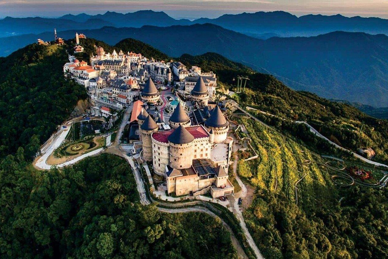 Hoi An/Da Nang: Colinas de Ba Na e Ponte Dourada à tardeInclui o teleférico de Ba Na Hills e um ingresso para o Fantasy Park