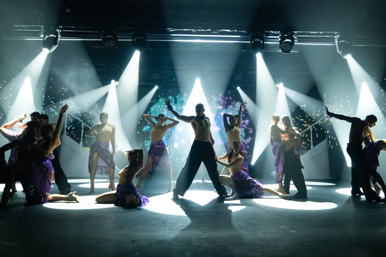 From the south: Admission ticket and round-trip transfer to Sala Scala TRANSPORT + SHOW