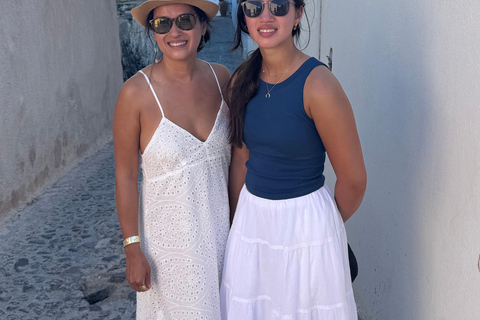 Experiencia privada en Santorini con un conductor-guía localTour privado de 4 horas por Santorini con tu conductor-guía