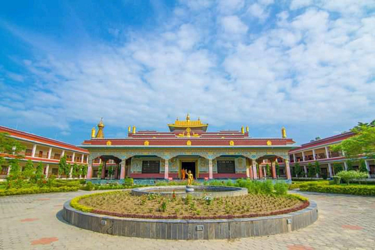 Von Lumbini aus: Tageswanderung Lumbini mit Führer