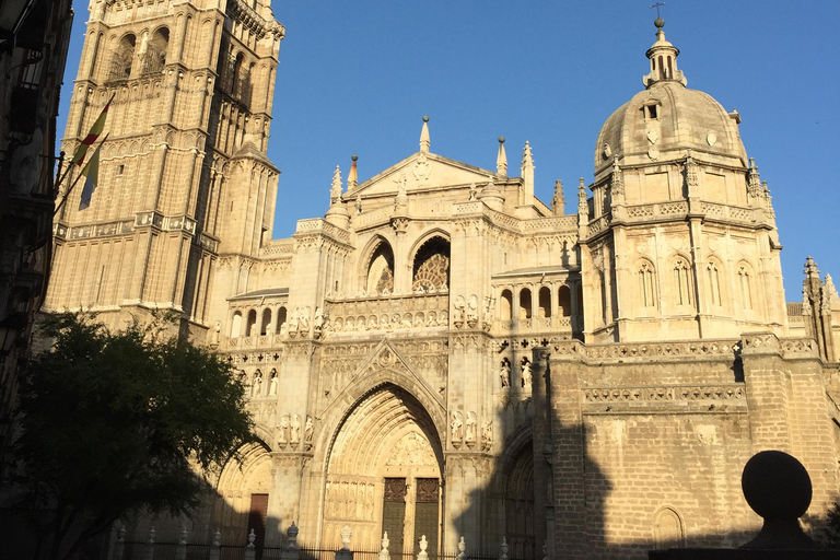 Toledo Cathedral in full: entrance fee + guided visit with official tour guide