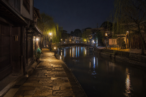 Kanazawa: Nishi Chaya & Riverside Night Photo Walk